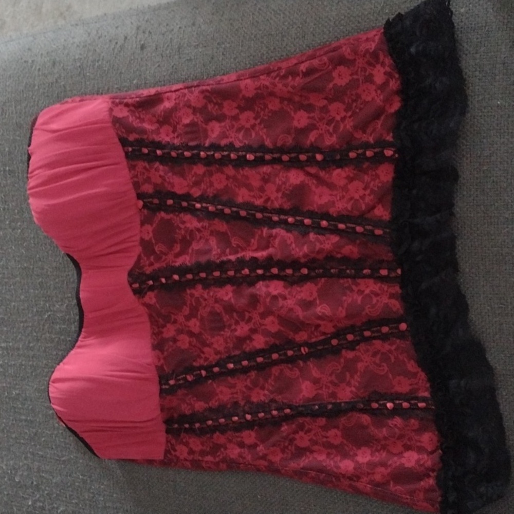 Red and Black Lace Bustier Sz 2X Halloween Costume